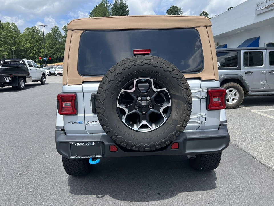 2022 Jeep JL Wrangler - Image 2 of 12