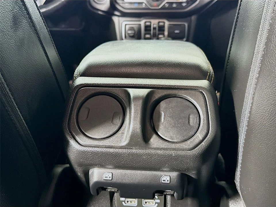 2022 Jeep JL Wrangler - Image 15 of 21