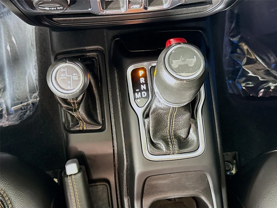 2022 Jeep JL Wrangler - Image 13 of 21