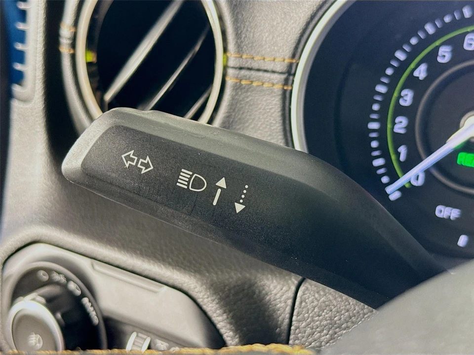 2022 Jeep JL Wrangler - Image 5 of 21