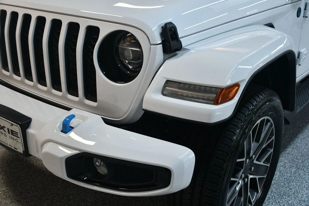 2022 Jeep JL Wrangler - Image 10 of 12