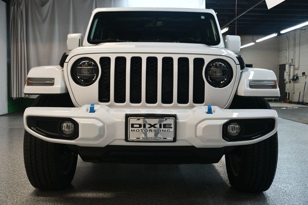 2022 Jeep JL Wrangler - Image 11 of 12