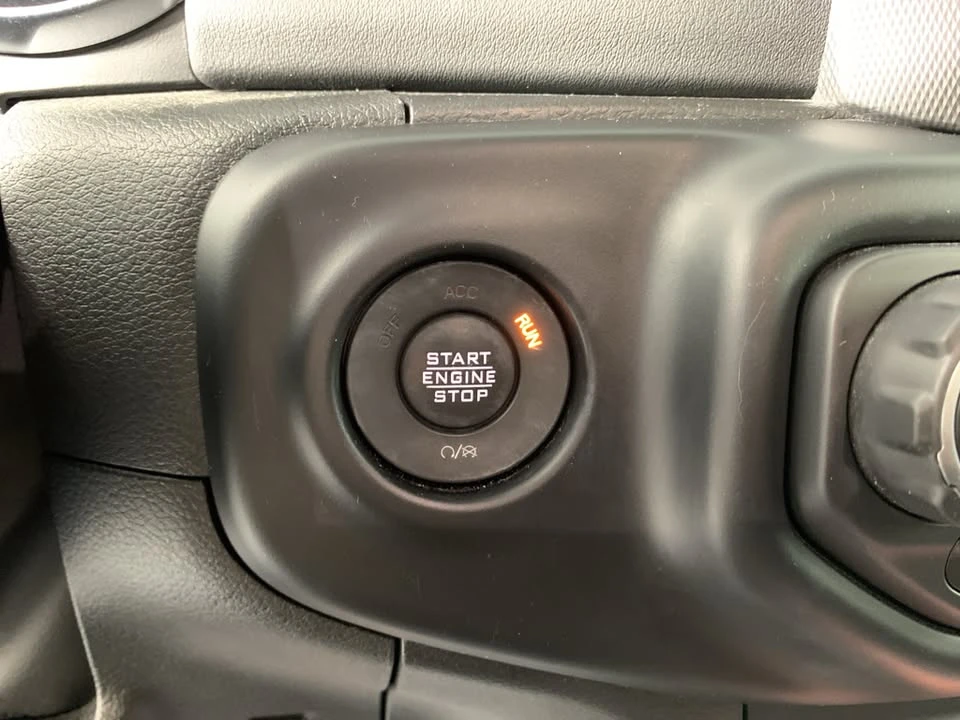 2022 Jeep JL Wrangler - Image 17 of 20