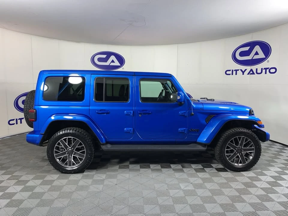2022 Jeep JL Wrangler - Image 2 of 20
