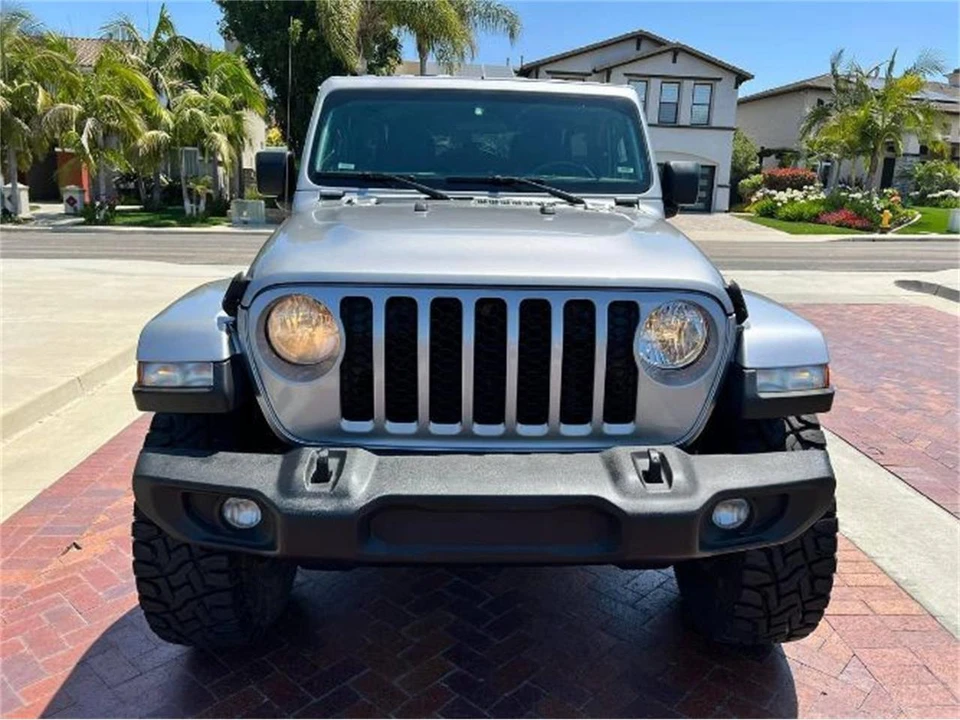 2022 Jeep JL Wrangler - Image 10 of 17