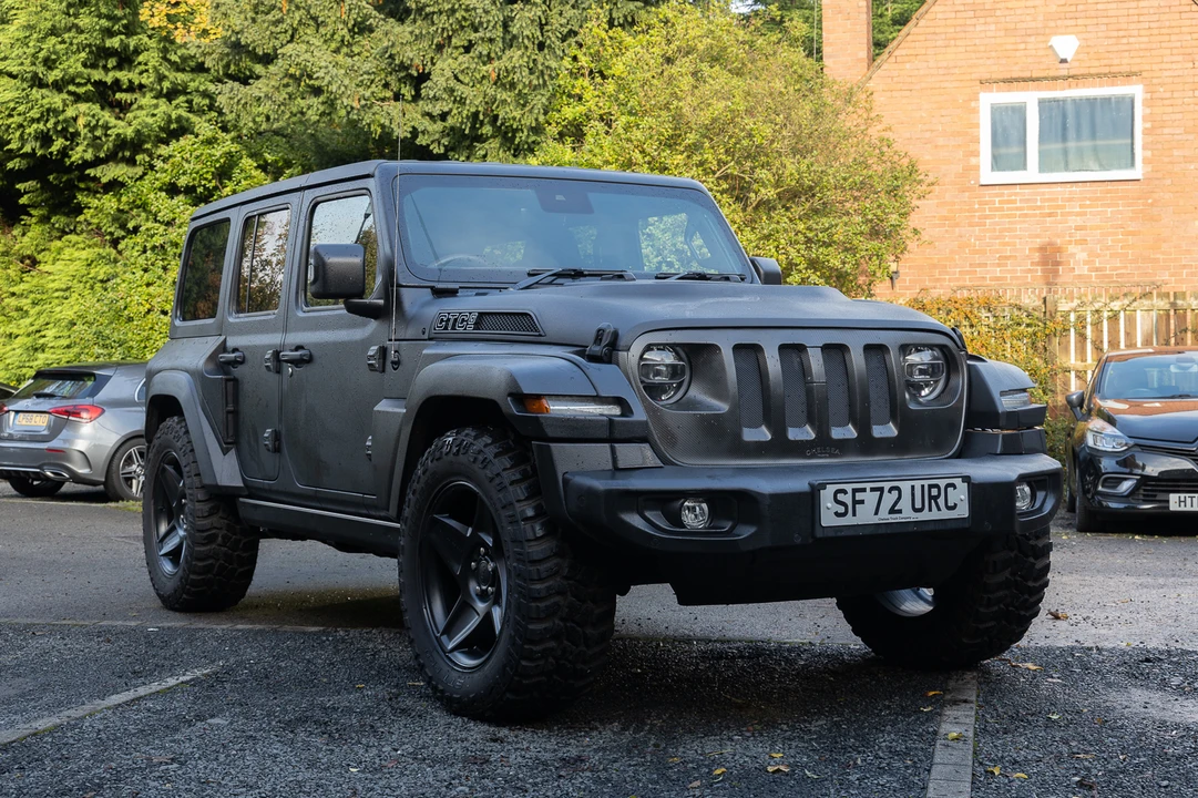 2002 Jeep JL Wrangler - Image 2 of 31