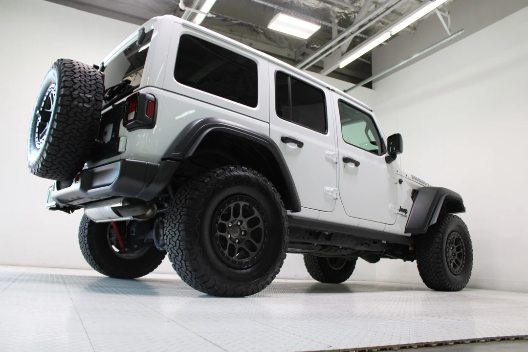 2022 Jeep JL Wrangler - Image 30 of 31