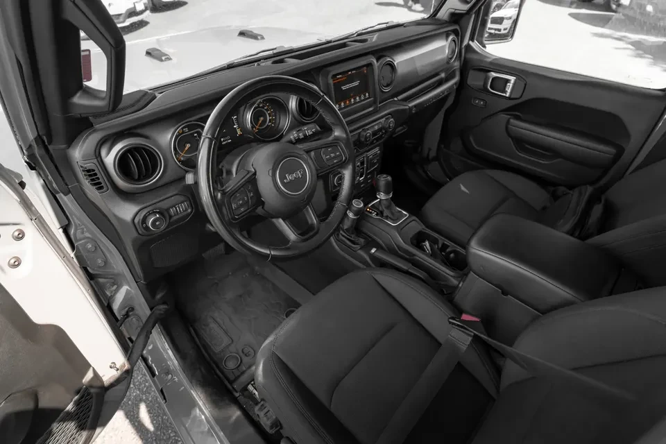 2022 Jeep JL Wrangler - Image 11 of 20