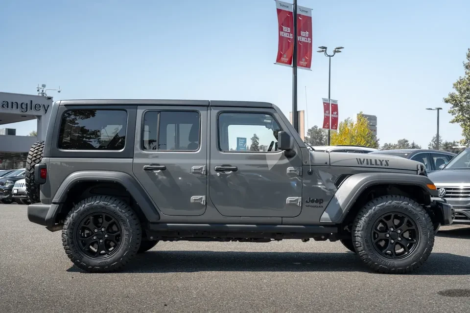 2022 Jeep JL Wrangler - Image 9 of 20