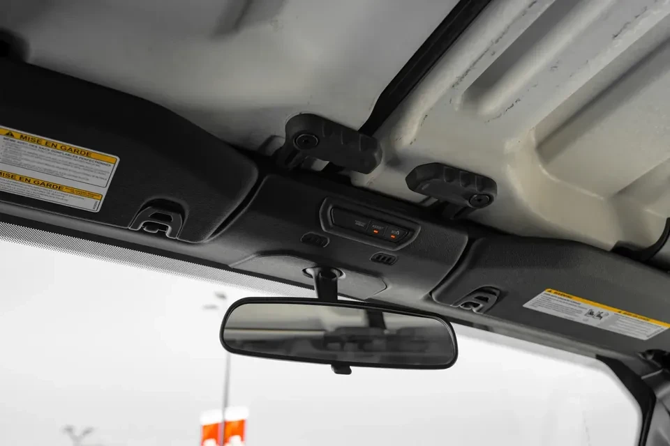 2022 Jeep JL Wrangler - Image 18 of 20