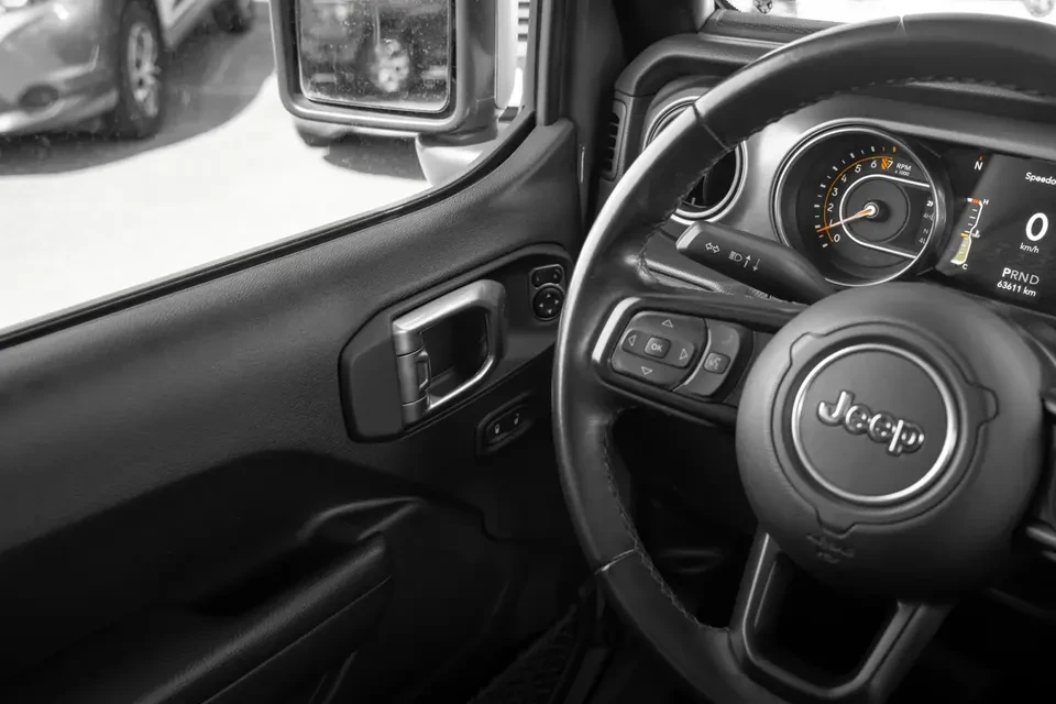 2022 Jeep JL Wrangler - Image 19 of 20