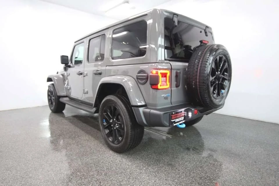 2022 Jeep JL Wrangler - Image 10 of 15