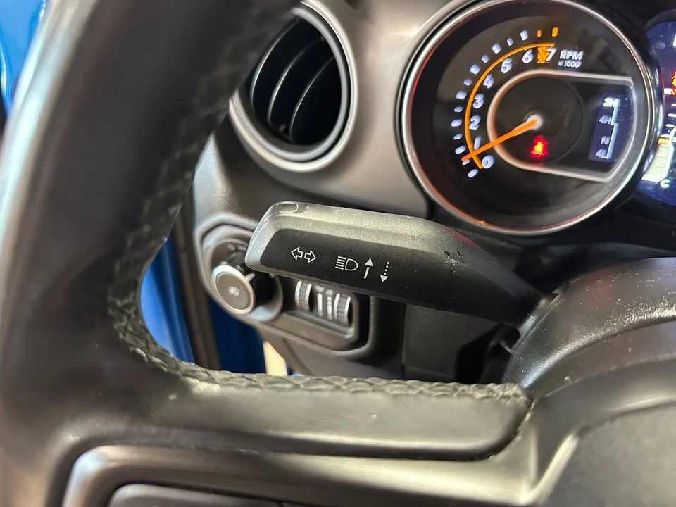 2022 Jeep JL Wrangler - Image 19 of 20