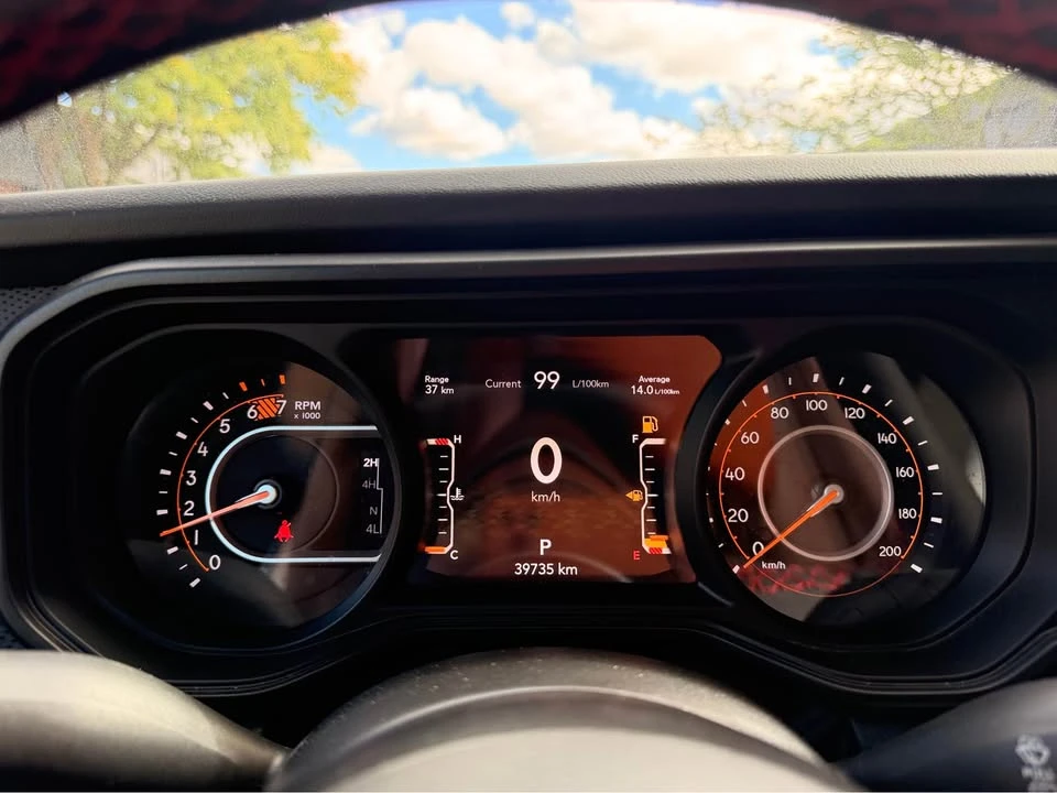 2022 Jeep JL Wrangler - Image 17 of 20