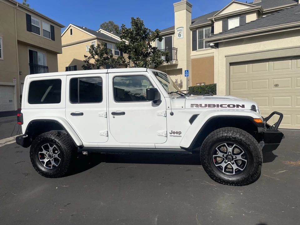 2022 Jeep JL Wrangler - Image 8 of 15