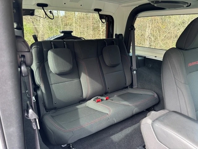 2022 Jeep JL Wrangler - Image 15 of 21