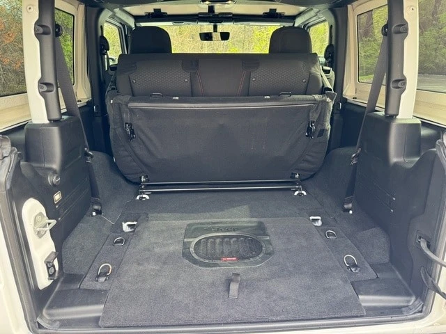 2022 Jeep JL Wrangler - Image 14 of 21