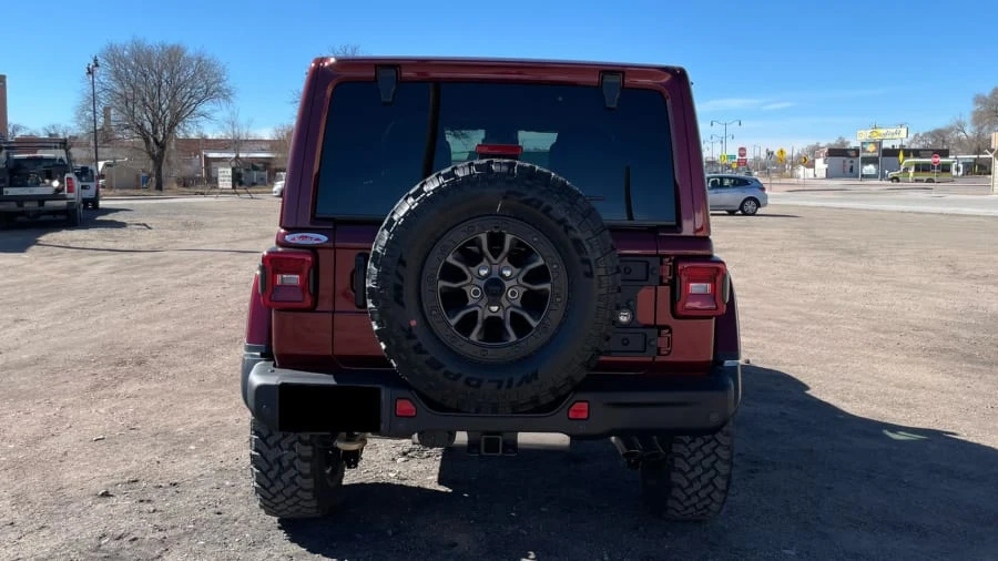 2022 Jeep JL Wrangler - Image 8 of 10
