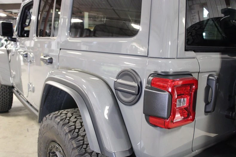 2022 Jeep JL Wrangler Rubicon 392 - Image 11 of 31