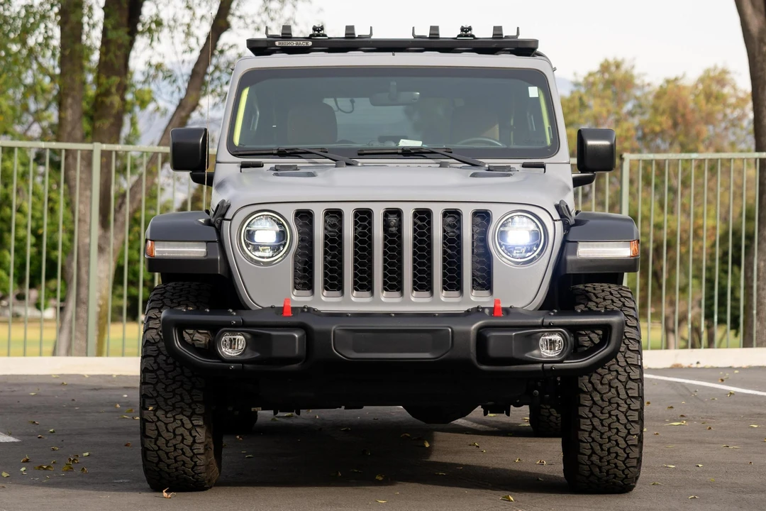 2022 Jeep JL Wrangler - Image 2 of 31