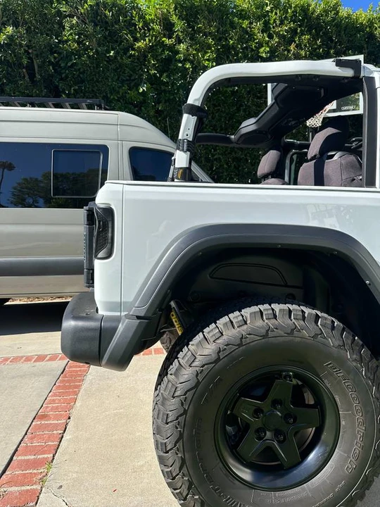 2022 Jeep JL Wrangler - Image 19 of 23