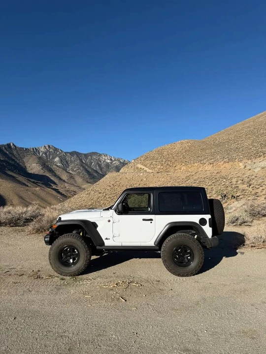 2022 Jeep JL Wrangler - Image 13 of 23