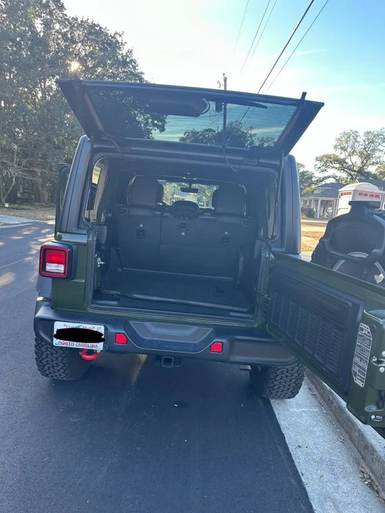 2022 Jeep JL Wrangler - Image 10 of 12