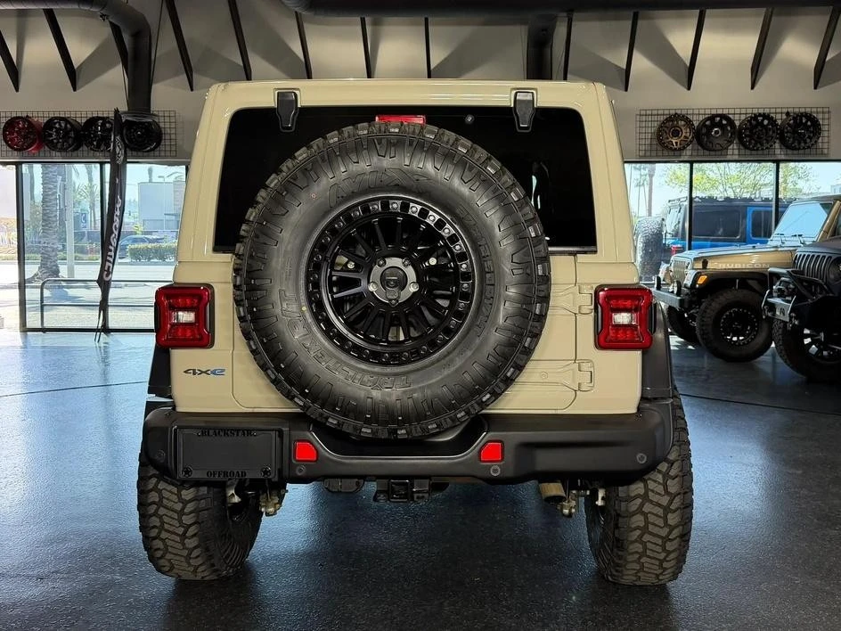 2022 Jeep JL Wrangler Rubicon 392 - Image 12 of 31