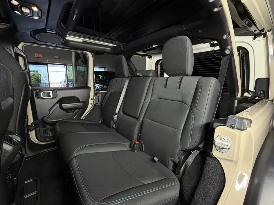2022 Jeep JL Wrangler Rubicon 392 - Image 25 of 31