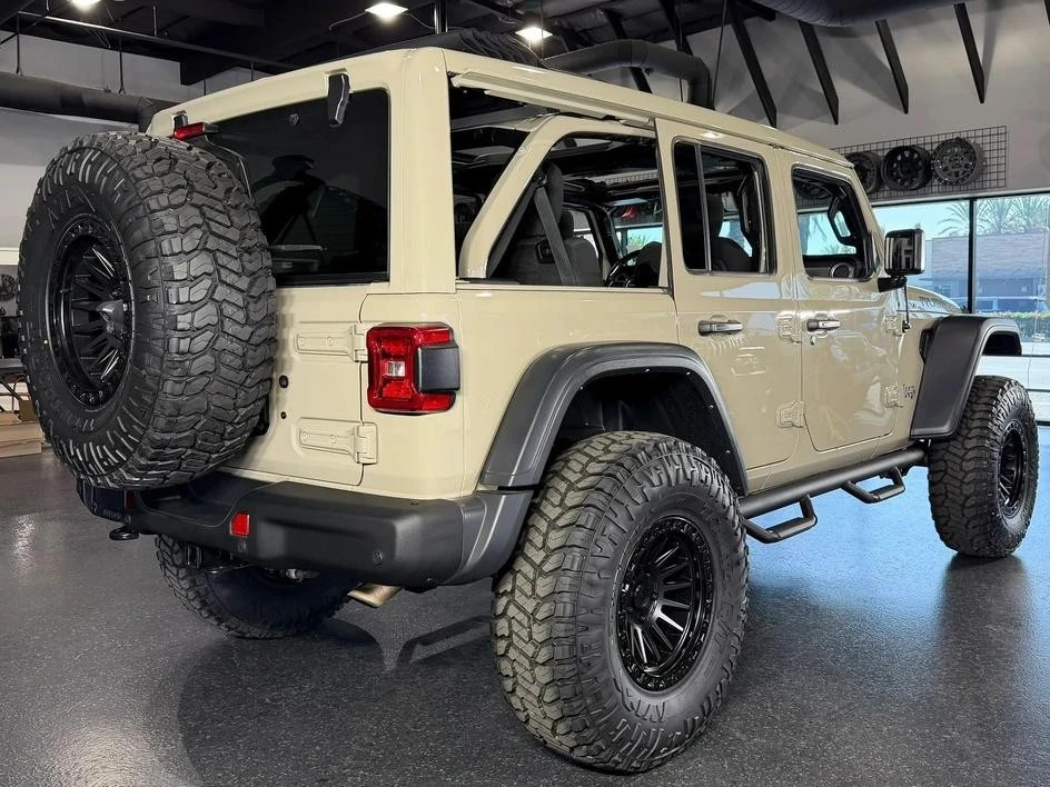 2022 Jeep JL Wrangler Rubicon 392 - Image 22 of 31