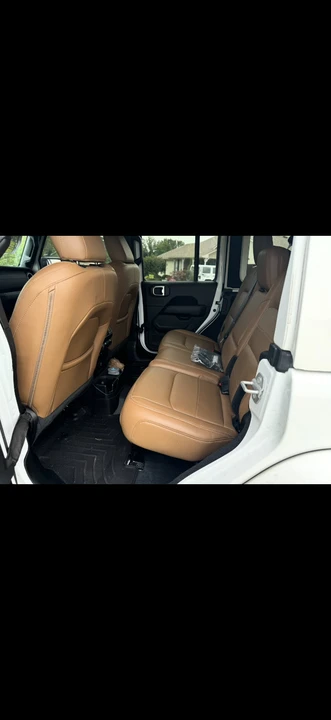2022 Jeep JL Wrangler - Image 10 of 10