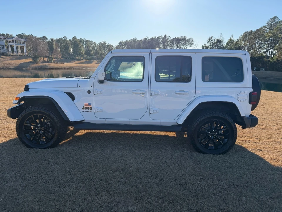 2022 Jeep JL Wrangler - Image 2 of 10