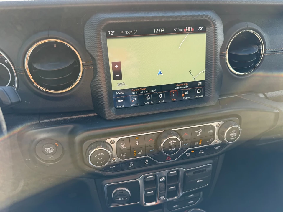 2022 Jeep JL Wrangler - Image 8 of 10
