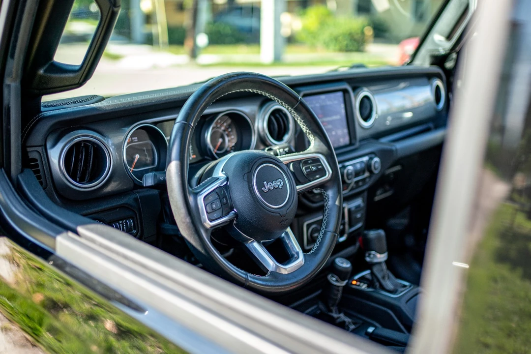 2022 Jeep JL Wrangler - Image 16 of 20