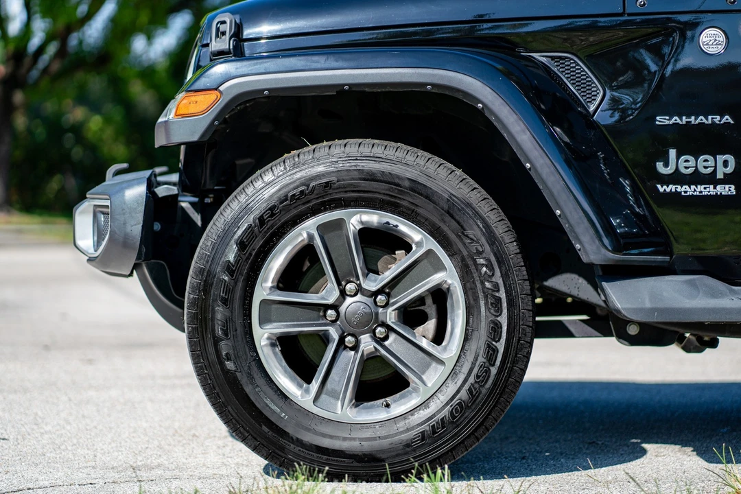 2022 Jeep JL Wrangler - Image 10 of 20
