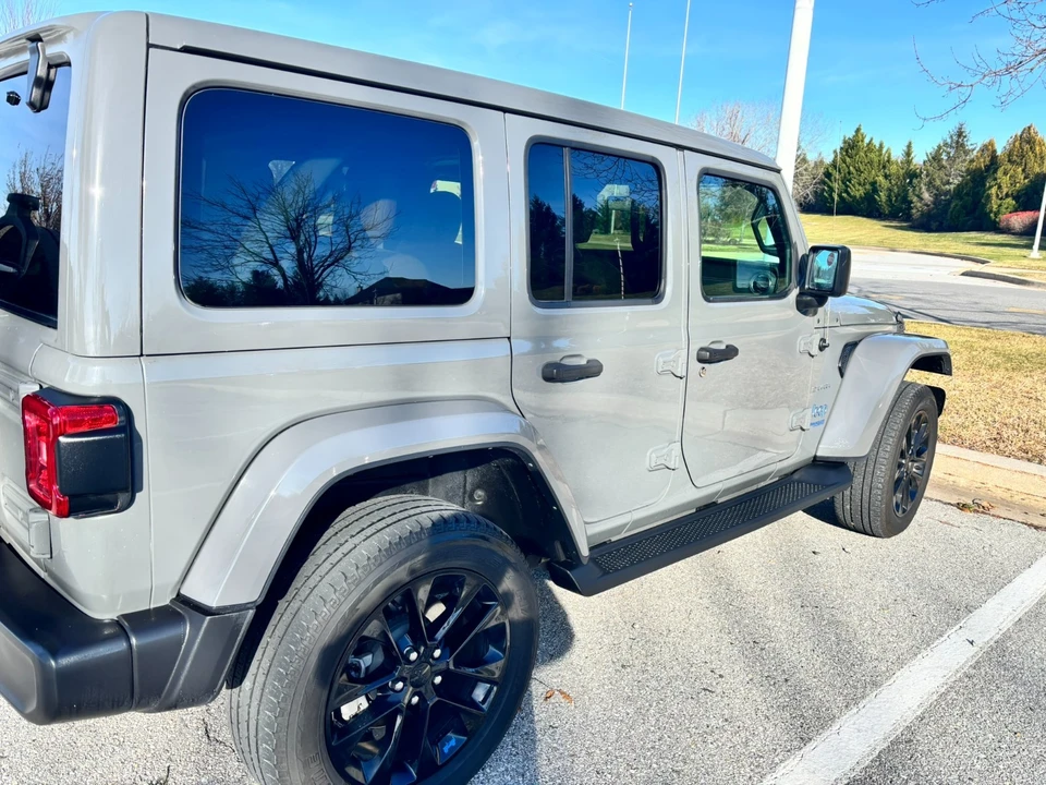 2022 Jeep JL Wrangler - Image 3 of 14