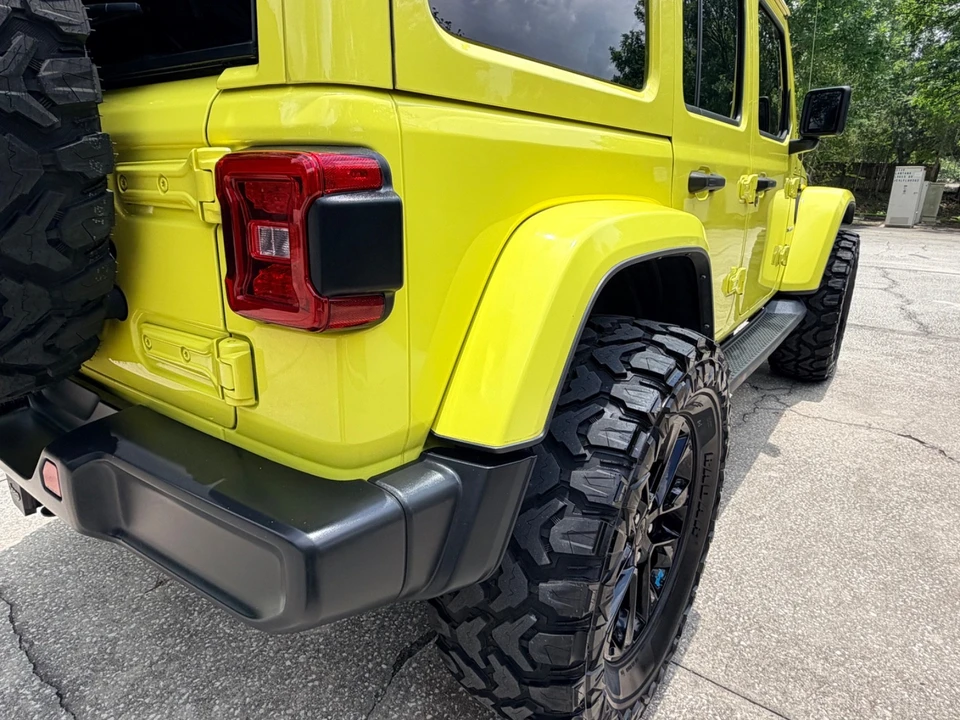 2022 Jeep JL Wrangler - Image 14 of 31