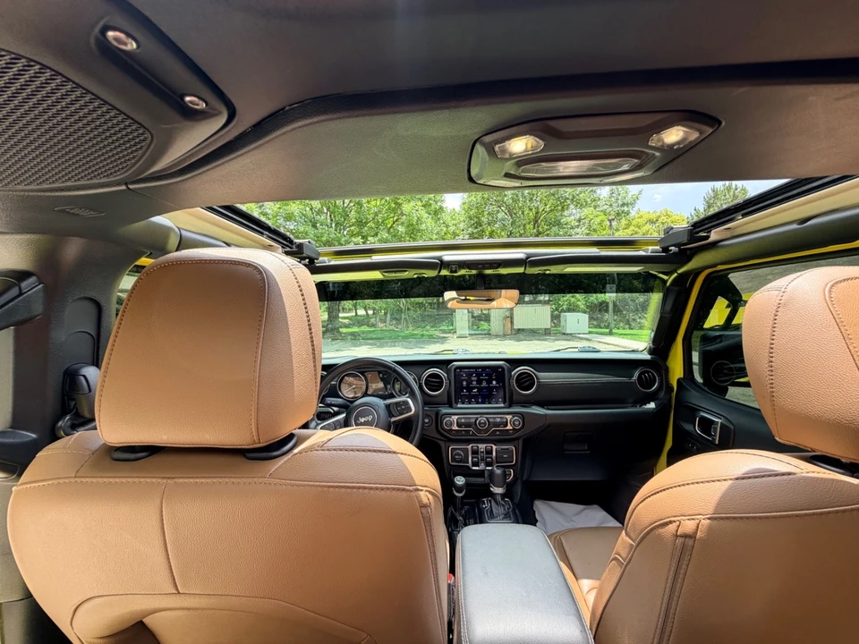 2022 Jeep JL Wrangler - Image 31 of 31