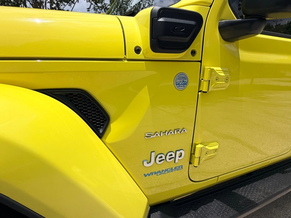 2022 Jeep JL Wrangler - Image 11 of 31
