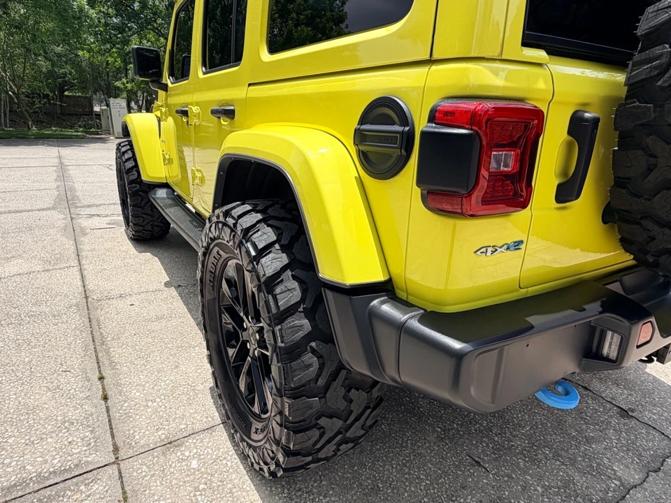 2022 Jeep JL Wrangler - Image 13 of 31