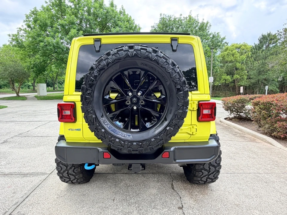 2022 Jeep JL Wrangler - Image 7 of 31