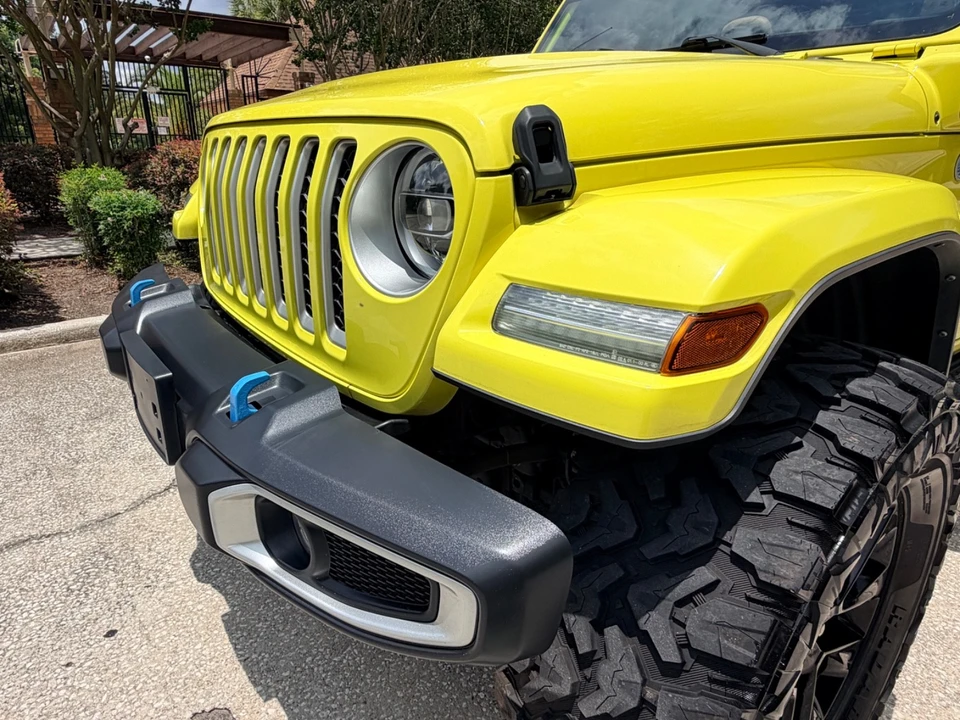 2022 Jeep JL Wrangler - Image 10 of 31