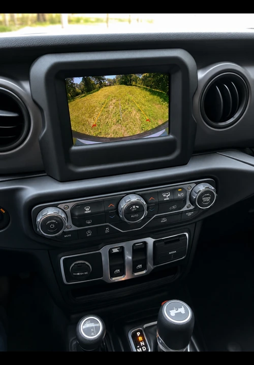2022 Jeep JL Wrangler - Image 8 of 10