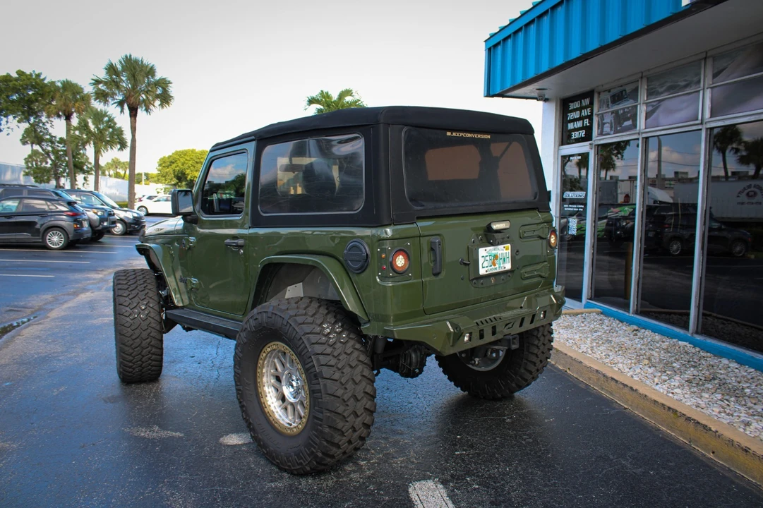 2022 Jeep JL Wrangler - Image 4 of 9