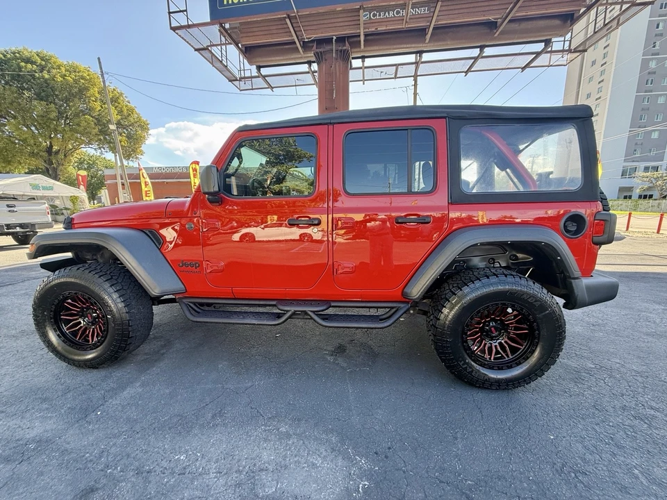 2022 Jeep JL Wrangler - Image 3 of 17