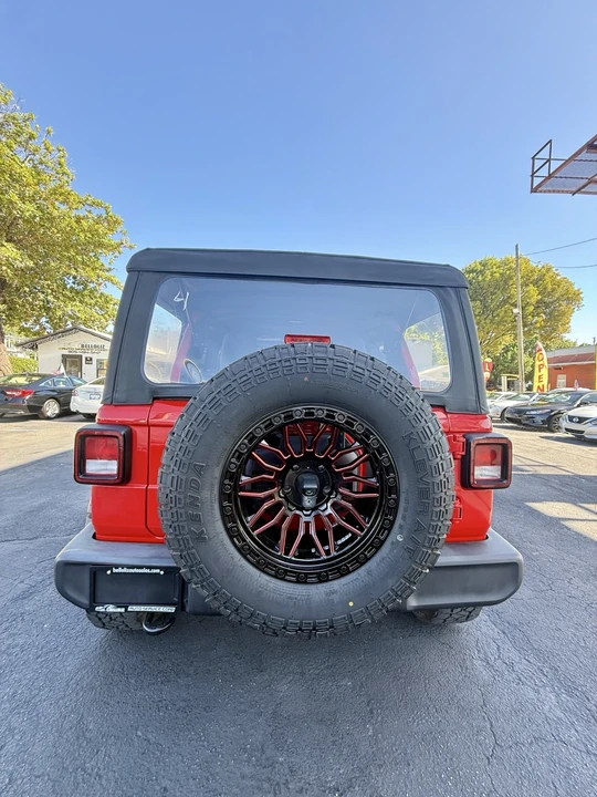 2022 Jeep JL Wrangler - Image 6 of 17