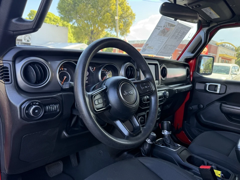 2022 Jeep JL Wrangler - Image 14 of 17