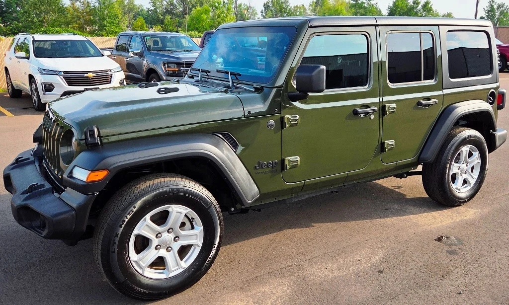 2022 Jeep JL Wrangler - Image 8 of 21