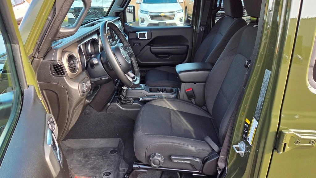 2022 Jeep JL Wrangler - Image 11 of 21