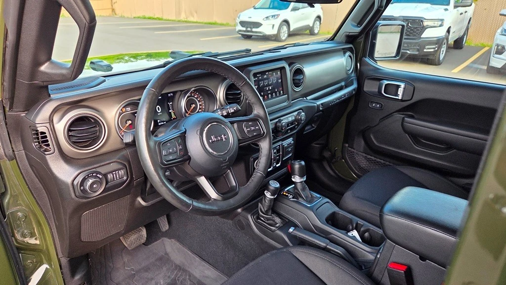 2022 Jeep JL Wrangler - Image 12 of 21